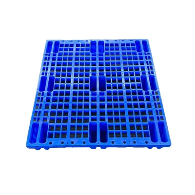 Pallet in plastica impilabile a faccia singola